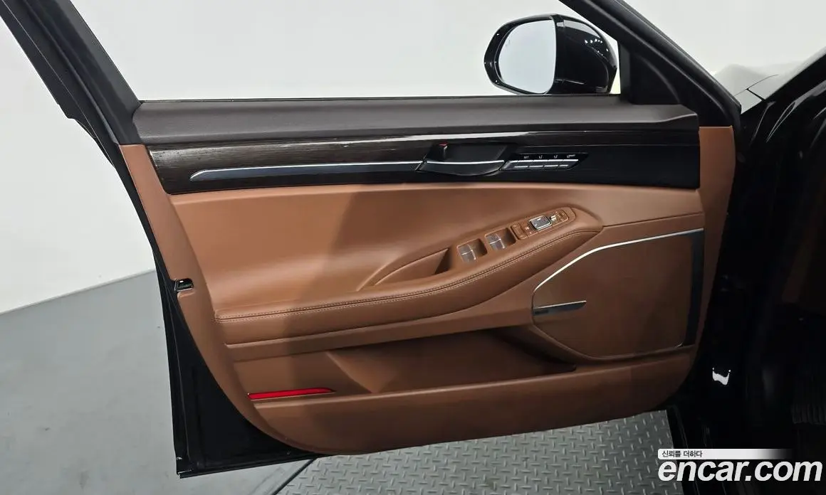 Genesis G90 2019 3.8 автомат (гидро), фото 14 Genesis G90 2019 3.8 автомат (гидро), фото 14