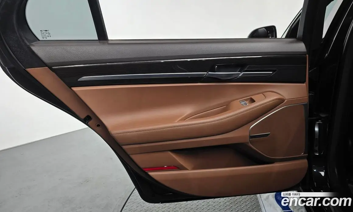 Genesis G90 2019 3.8 автомат (гидро), фото 15 Genesis G90 2019 3.8 автомат (гидро), фото 15