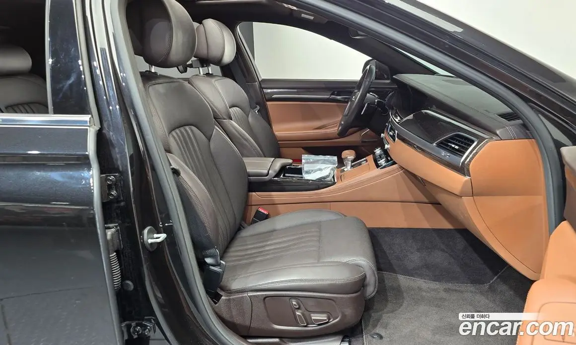 Genesis G90 2019 3.8 автомат (гидро), фото 16 Genesis G90 2019 3.8 автомат (гидро), фото 16