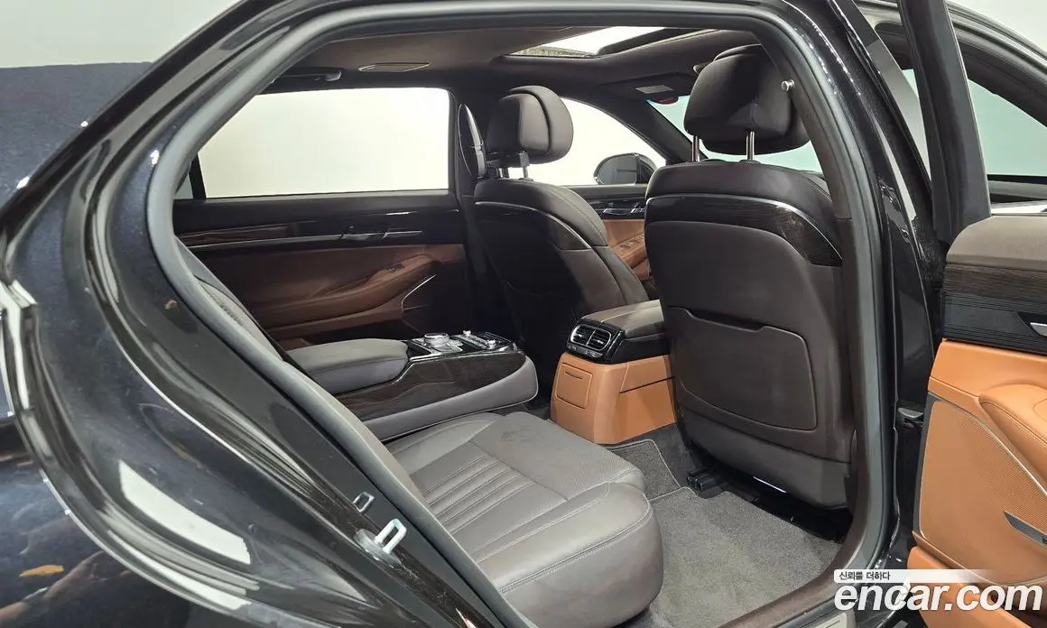 Genesis G90 2019 3.8 автомат (гидро), фото 17 Genesis G90 2019 3.8 автомат (гидро), фото 17