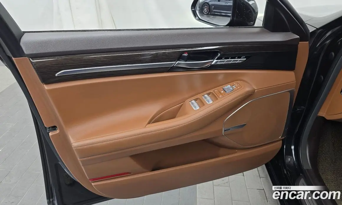 Genesis G90 2019 3.3 автомат (гидро), фото 14 Genesis G90 2019 3.3 автомат (гидро), фото 14