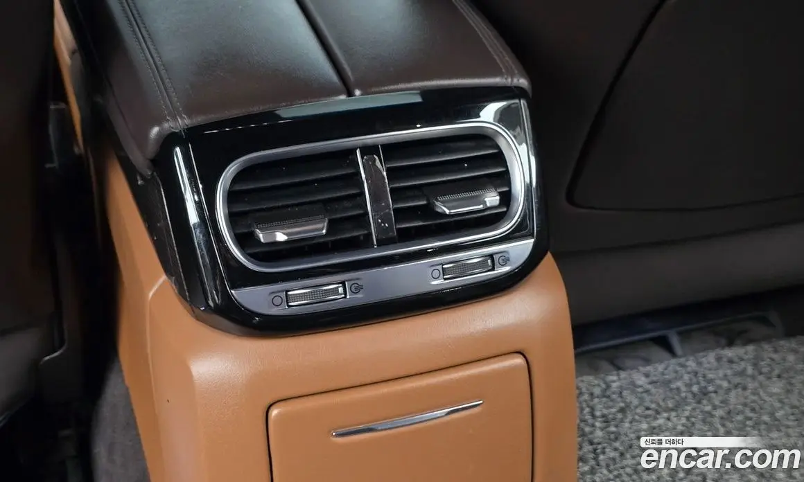 Genesis G90 2019 3.3 автомат (гидро), фото 31 Genesis G90 2019 3.3 автомат (гидро), фото 31