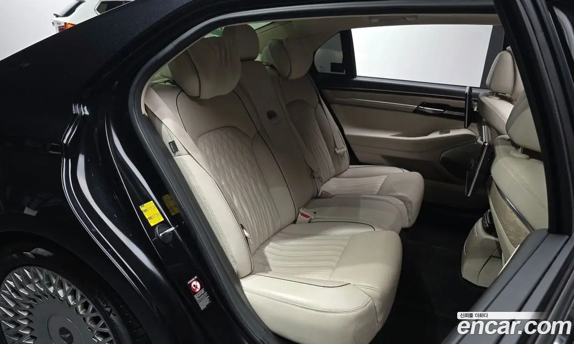 Genesis G90 2020 5.0 автомат (гидро), фото 18 Genesis G90 2020 5.0 автомат (гидро), фото 18