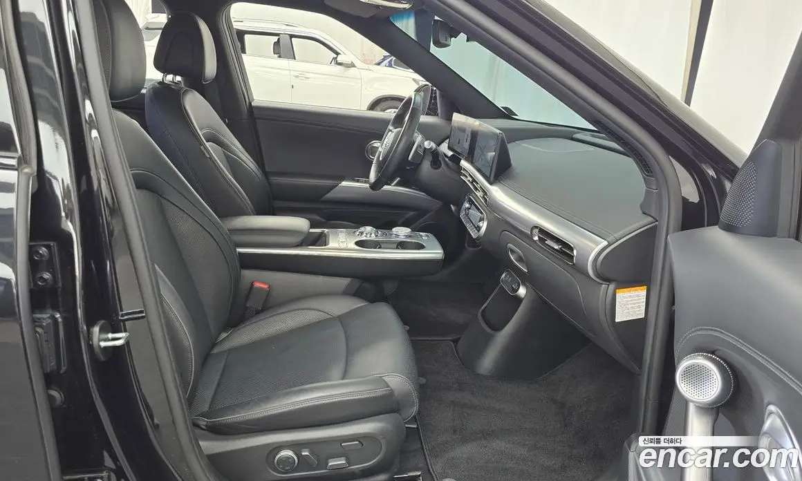 Genesis GV60 2022 0.1 автомат (гидро), фото 16 Genesis GV60 2022 0.1 автомат (гидро), фото 16