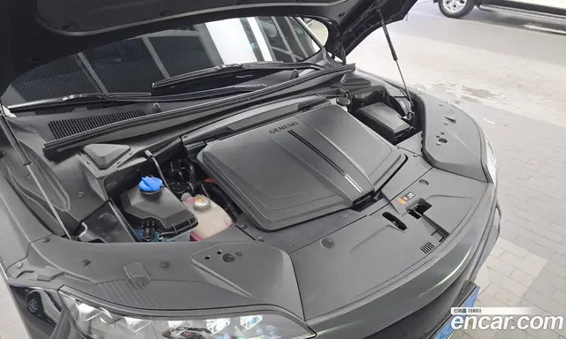 Genesis GV60 2022 0.1 автомат (гидро), миниатюра 6 Genesis GV60 2022 0.1 автомат (гидро), миниатюра 6