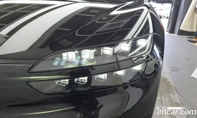 Genesis GV60 2022 0.1 автомат (гидро), миниатюра 8 Genesis GV60 2022 0.1 автомат (гидро), миниатюра 8