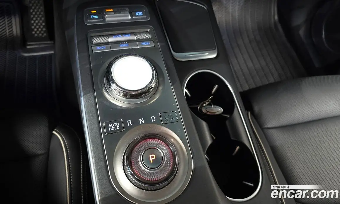 Genesis GV70 2022 0.1 автомат (гидро), фото 12 Genesis GV70 2022 0.1 автомат (гидро), фото 12