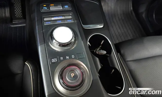 Genesis GV70 2022 0.1 автомат (гидро), миниатюра 12
