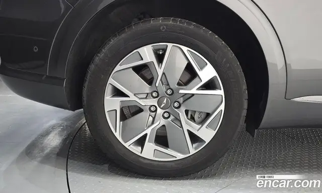 Genesis GV70 2022 0.1 автомат (гидро), миниатюра 5 Genesis GV70 2022 0.1 автомат (гидро), миниатюра 5