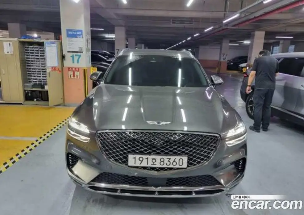 Genesis GV70 2023 2.5 автомат (гидро), фото 1 Genesis GV70 2023 2.5 автомат (гидро), фото 1