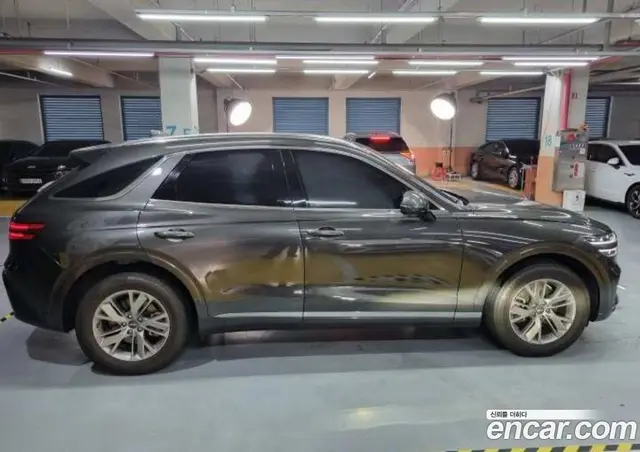 Genesis GV70 2023 2.5 автомат (гидро), миниатюра 8 Genesis GV70 2023 2.5 автомат (гидро), миниатюра 8
