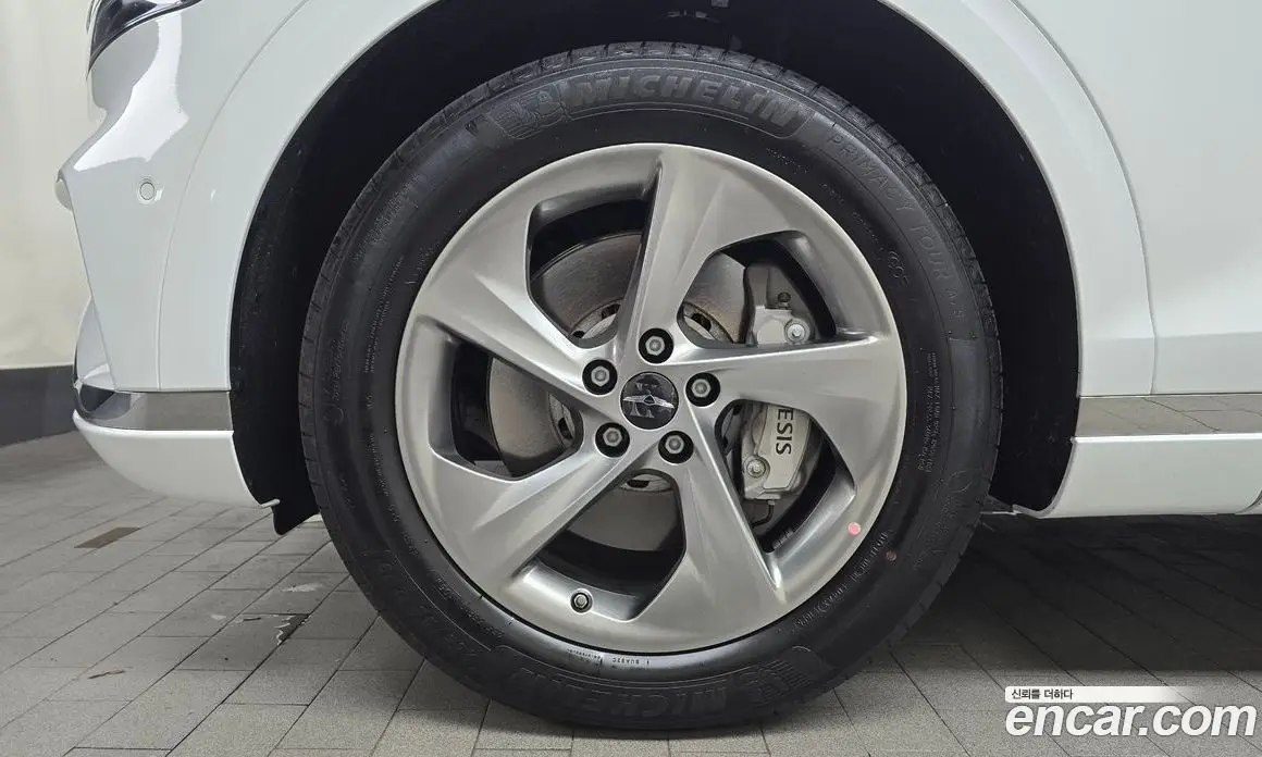 Genesis GV70 2025 2.5 автомат (гидро), фото 4 Genesis GV70 2025 2.5 автомат (гидро), фото 4