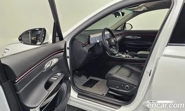Genesis GV70 2025 2.5 автомат (гидро), миниатюра 12