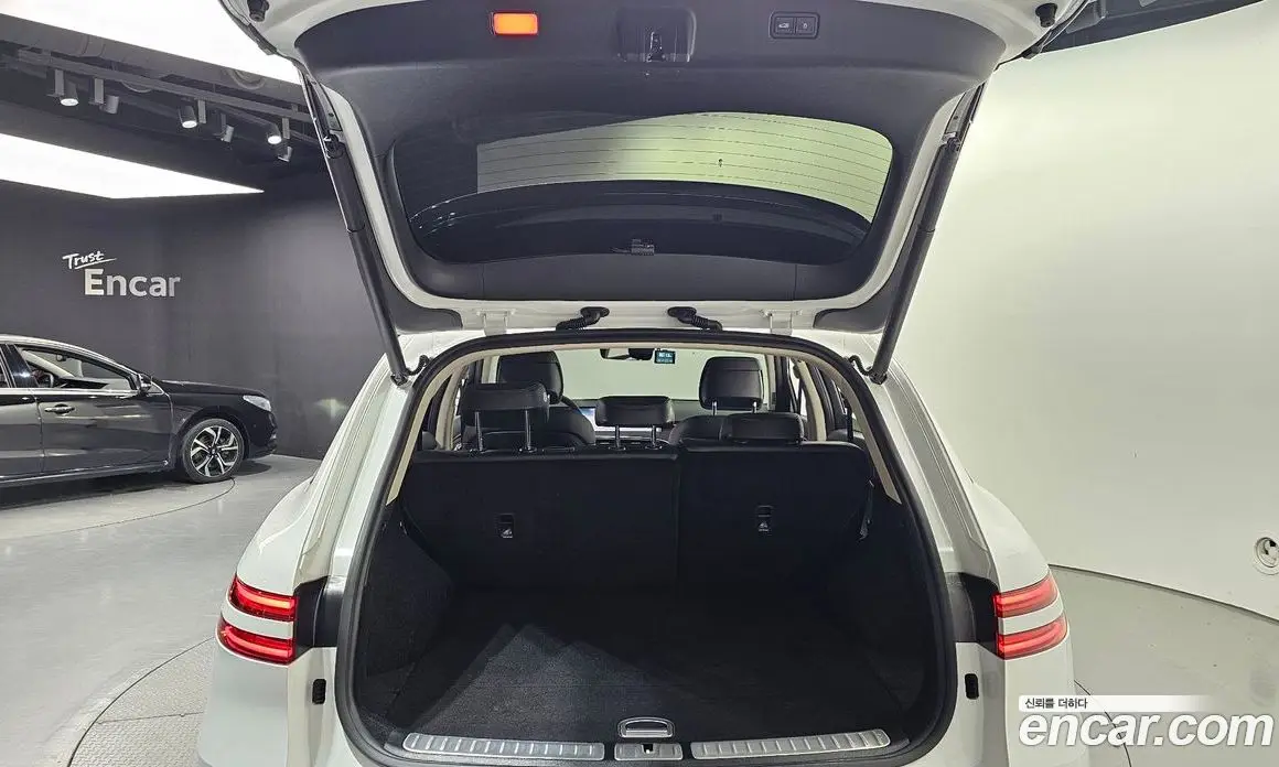 Genesis GV70 2025 2.5 автомат (гидро), фото 25 Genesis GV70 2025 2.5 автомат (гидро), фото 25