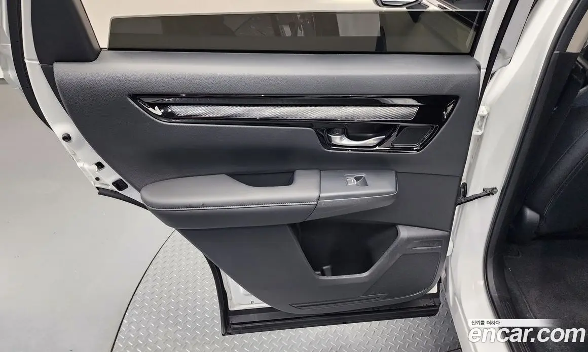 Honda CR-V 2023 1.5 автомат (гидро), фото 15 Honda CR-V 2023 1.5 автомат (гидро), фото 15