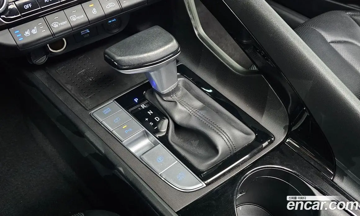 Hyundai Avante 2022 1.6 автомат (гидро), фото 12
