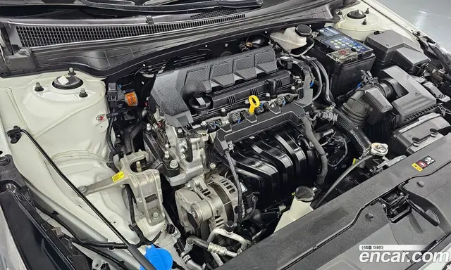 Hyundai Avante 2022 1.6 автомат (гидро), миниатюра 6