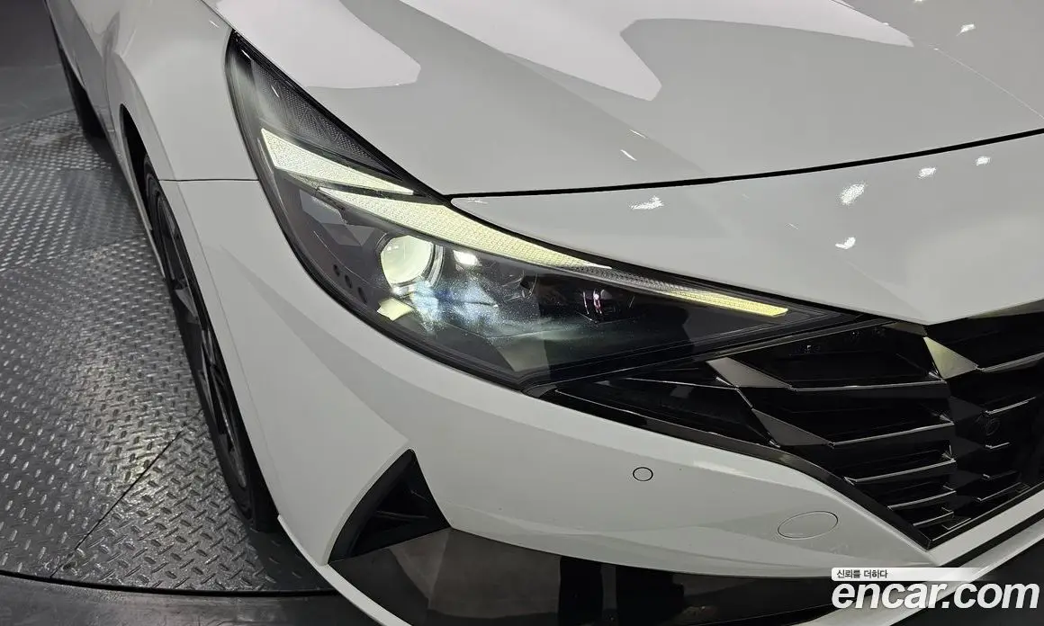 Hyundai Avante 2022 1.6 автомат (гидро), фото 8
