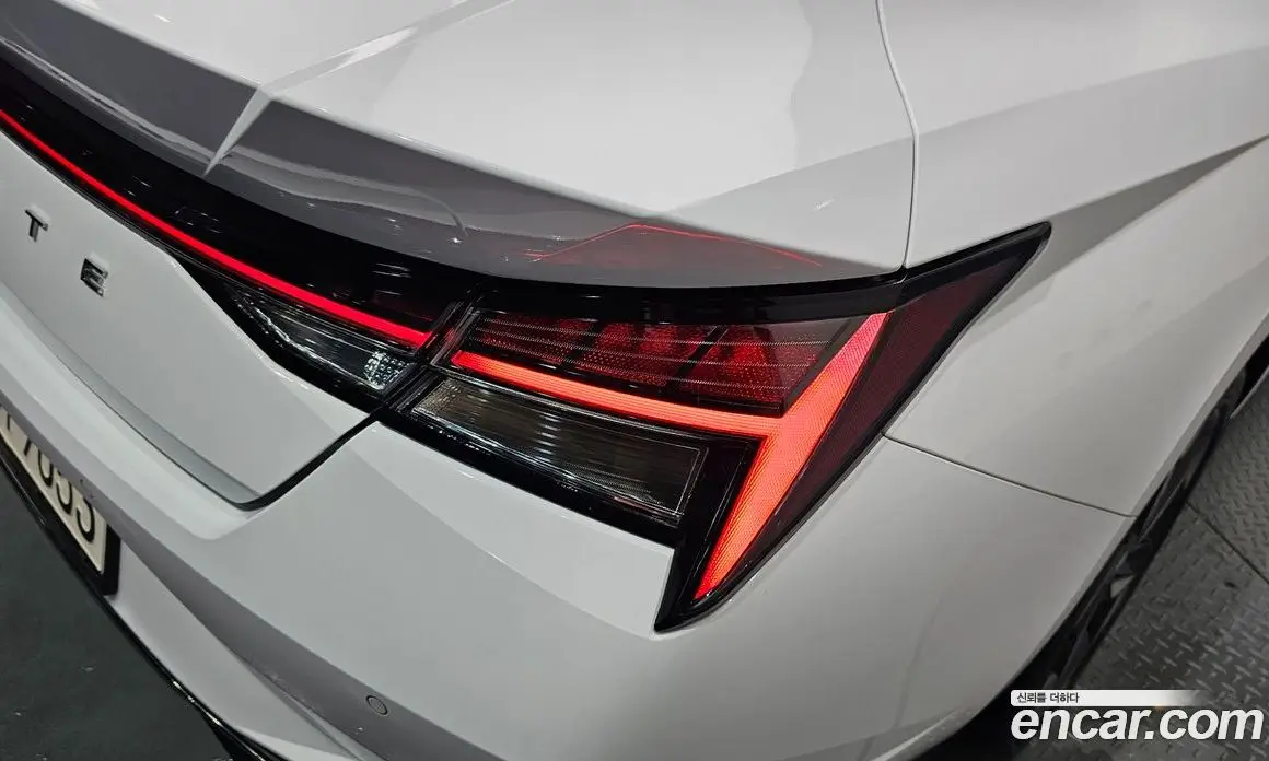 Hyundai Avante 2022 1.6 автомат (гидро), фото 9