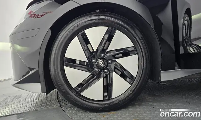 Hyundai Ioniq 6 2023 0.1 автомат (гидро), миниатюра 5 Hyundai Ioniq 6 2023 0.1 автомат (гидро), миниатюра 5