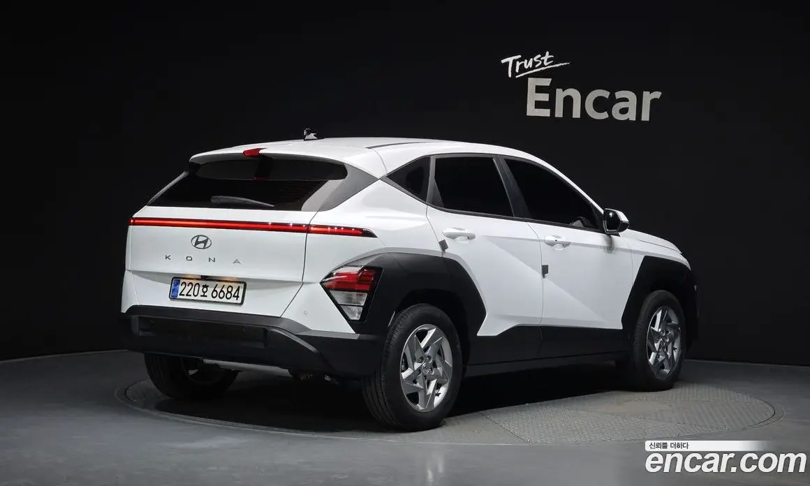 Hyundai Kona 2023 1.6 автомат (гидро), фото 2 Hyundai Kona 2023 1.6 автомат (гидро), фото 2