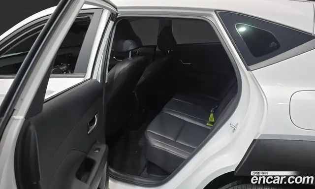 Hyundai Kona 2023 1.6 автомат (гидро), миниатюра 11 Hyundai Kona 2023 1.6 автомат (гидро), миниатюра 11