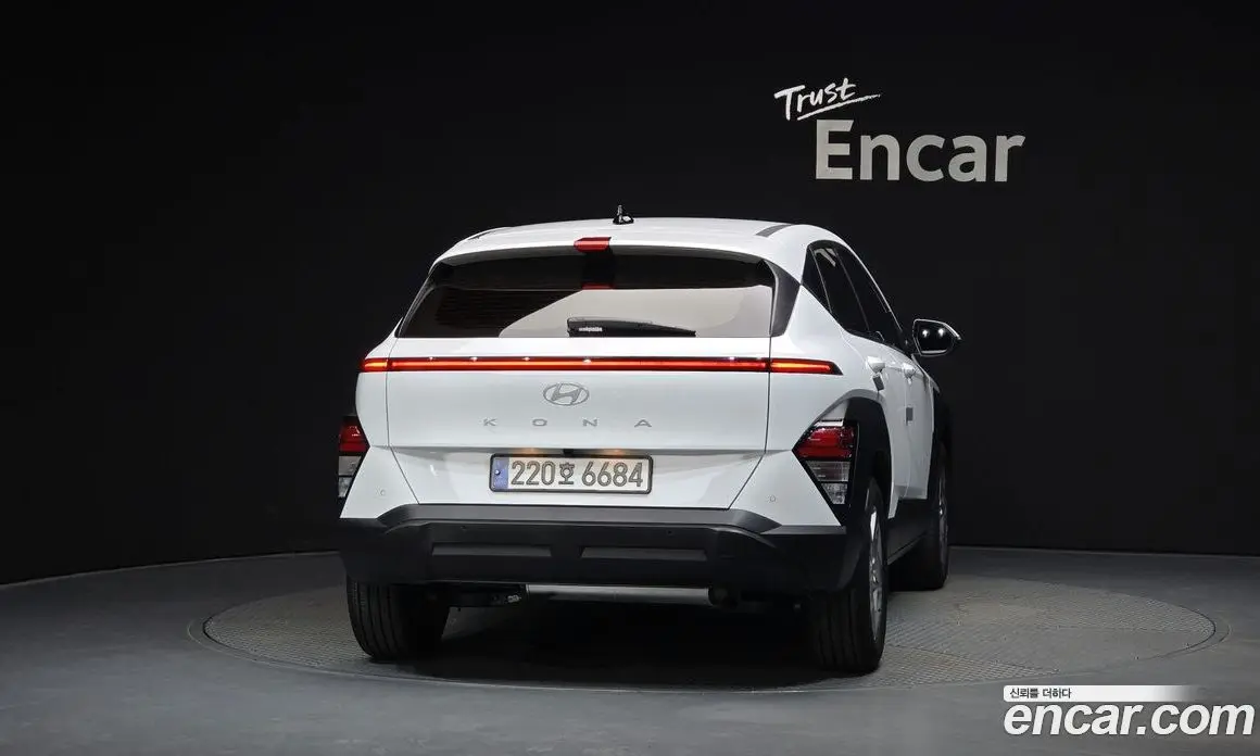 Hyundai Kona 2023 1.6 автомат (гидро), фото 4 Hyundai Kona 2023 1.6 автомат (гидро), фото 4