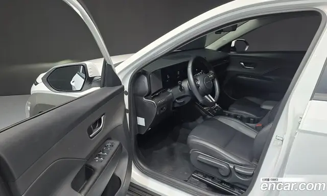 Hyundai Kona 2023 1.6 автомат (гидро), миниатюра 10 Hyundai Kona 2023 1.6 автомат (гидро), миниатюра 10
