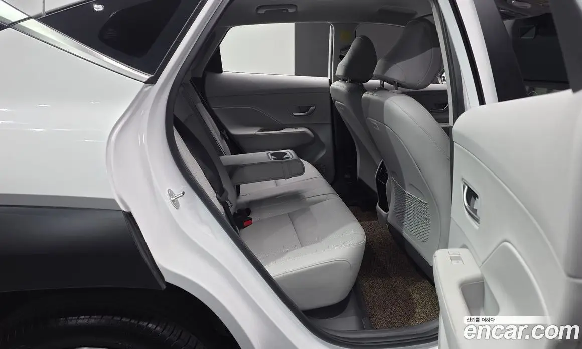 Hyundai Kona 2024 1.6 автомат (гидро), фото 12 Hyundai Kona 2024 1.6 автомат (гидро), фото 12