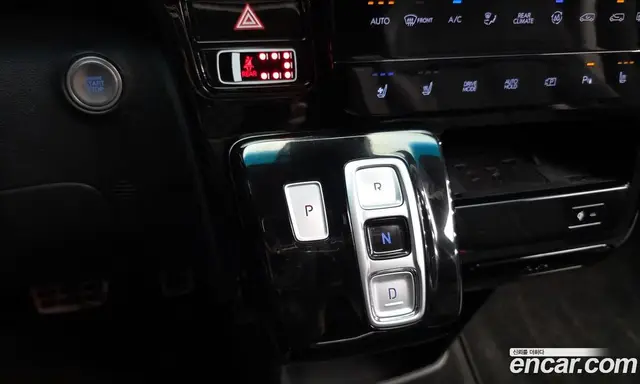 Hyundai Staria 2021 3.5 автомат (гидро), миниатюра 12
