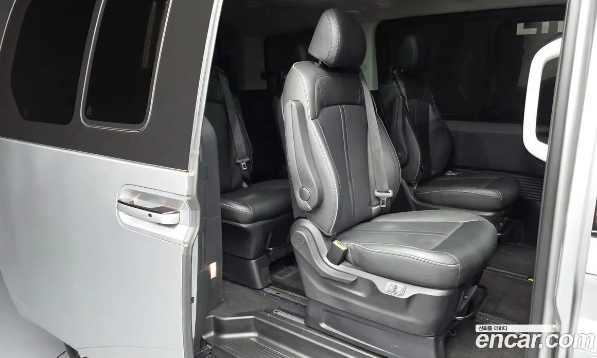 Hyundai Staria 2021 3.5 автомат (гидро), фото 18 Hyundai Staria 2021 3.5 автомат (гидро), фото 18