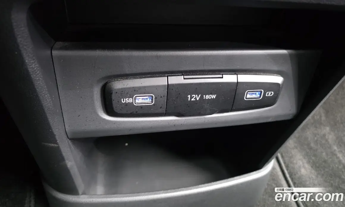 Hyundai Staria 2021 3.5 автомат (гидро), фото 38 Hyundai Staria 2021 3.5 автомат (гидро), фото 38