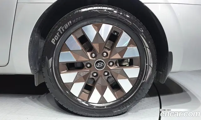 Hyundai Staria 2021 3.5 автомат (гидро), миниатюра 5 Hyundai Staria 2021 3.5 автомат (гидро), миниатюра 5