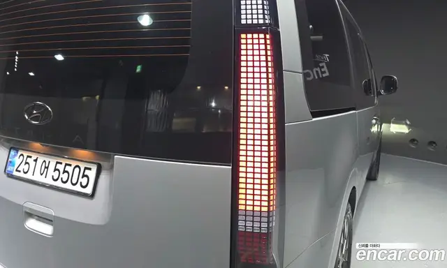 Hyundai Staria 2021 3.5 автомат (гидро), миниатюра 9 Hyundai Staria 2021 3.5 автомат (гидро), миниатюра 9