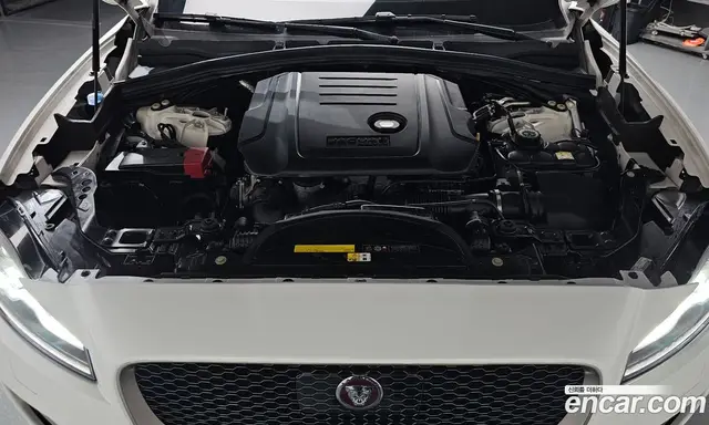 Jaguar F-Pace 2019 2.0 автомат (гидро), миниатюра 5 Jaguar F-Pace 2019 2.0 автомат (гидро), миниатюра 5