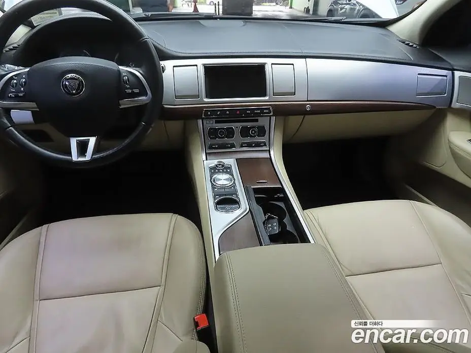Jaguar XF 2015 3.0 автомат (гидро), фото 9 Jaguar XF 2015 3.0 автомат (гидро), фото 9