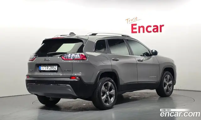 Jeep Cherokee 2021 2.4 автомат (гидро), миниатюра 2 Jeep Cherokee 2021 2.4 автомат (гидро), миниатюра 2