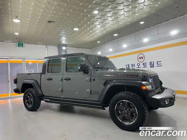 Jeep Gladiator 2021 3.6 автомат (гидро), миниатюра 3 Jeep Gladiator 2021 3.6 автомат (гидро), миниатюра 3