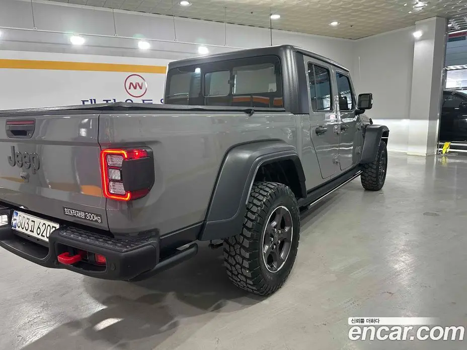 Jeep Gladiator 2021 3.6 автомат (гидро), фото 4 Jeep Gladiator 2021 3.6 автомат (гидро), фото 4