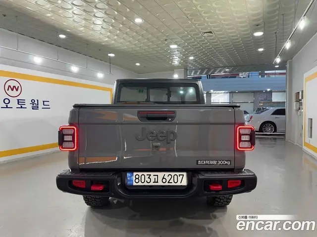 Jeep Gladiator 2021 3.6 автомат (гидро), миниатюра 5 Jeep Gladiator 2021 3.6 автомат (гидро), миниатюра 5