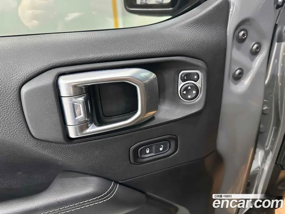 Jeep Gladiator 2021 3.6 автомат (гидро), фото 9 Jeep Gladiator 2021 3.6 автомат (гидро), фото 9