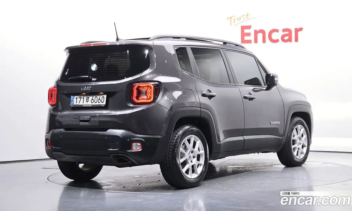 Jeep Renegade 2020 2.4 автомат (гидро), фото 2 Jeep Renegade 2020 2.4 автомат (гидро), фото 2