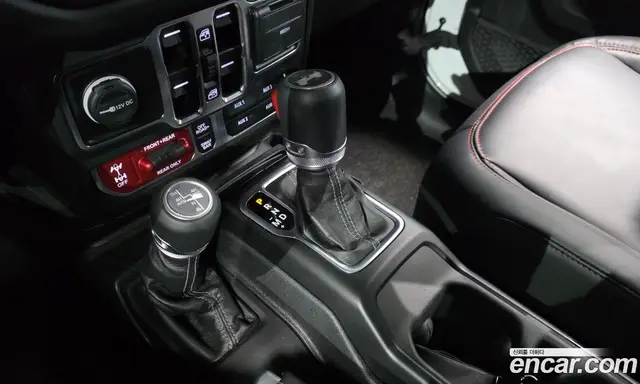 Jeep Wrangler 2025 2.0 автомат (гидро), миниатюра 12