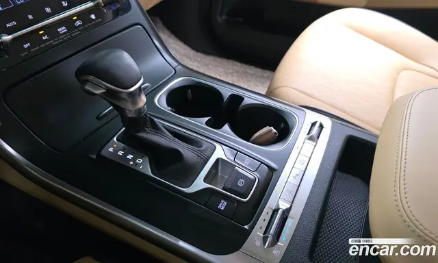 Kia Carnival 2021 2.2 автомат (гидро), миниатюра 12