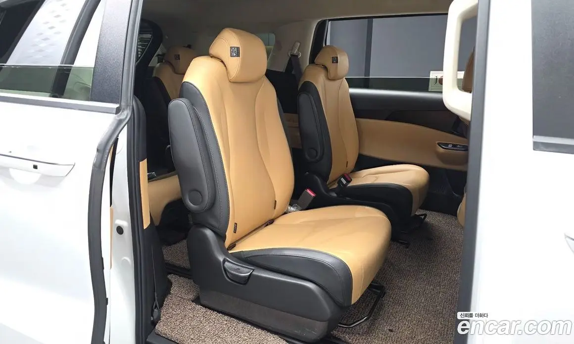 Kia Carnival 2021 2.2 автомат (гидро), фото 18 Kia Carnival 2021 2.2 автомат (гидро), фото 18