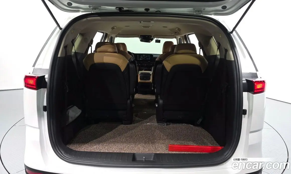 Kia Carnival 2021 2.2 автомат (гидро), фото 26 Kia Carnival 2021 2.2 автомат (гидро), фото 26