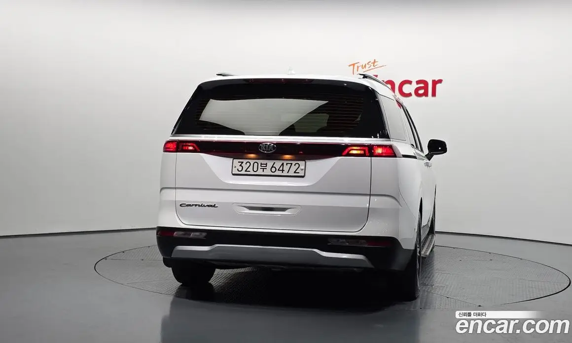 Kia Carnival 2021 2.2 автомат (гидро), фото 4 Kia Carnival 2021 2.2 автомат (гидро), фото 4