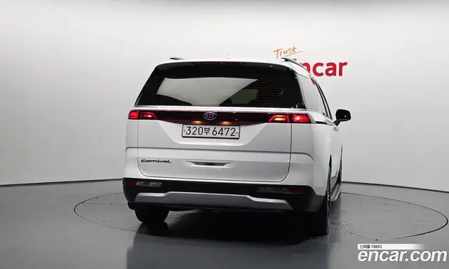 Kia Carnival 2021 2.2 автомат (гидро), миниатюра 4 Kia Carnival 2021 2.2 автомат (гидро), миниатюра 4