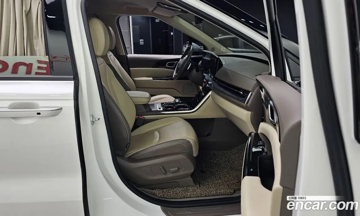 Kia Carnival 2021 2.2 автомат (гидро), фото 11 Kia Carnival 2021 2.2 автомат (гидро), фото 11