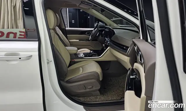Kia Carnival 2021 2.2 автомат (гидро), миниатюра 11 Kia Carnival 2021 2.2 автомат (гидро), миниатюра 11